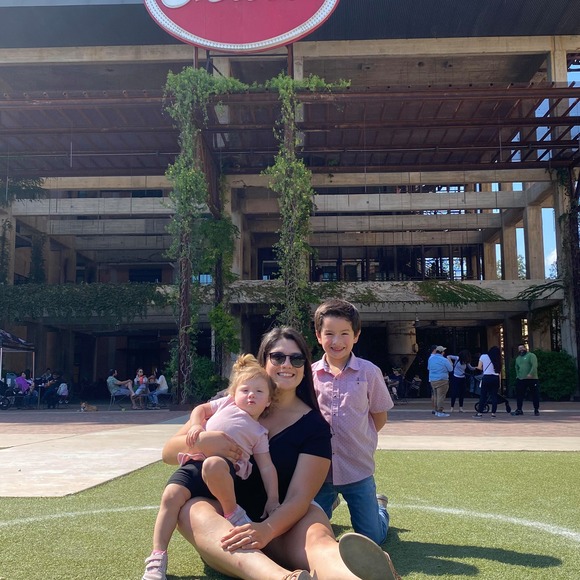 Meet your Posher, Daniela - Picture 1 of 1